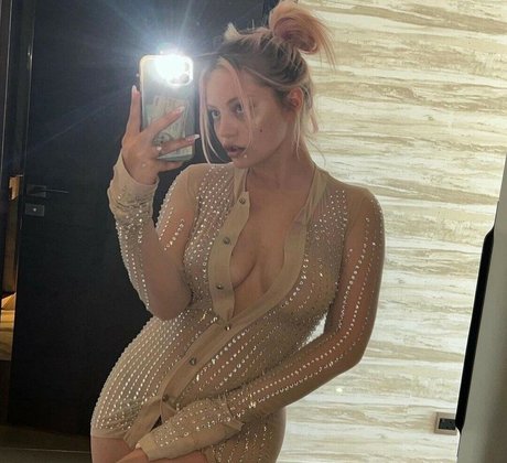 dünne asiatische onlyfans porno erotische foto