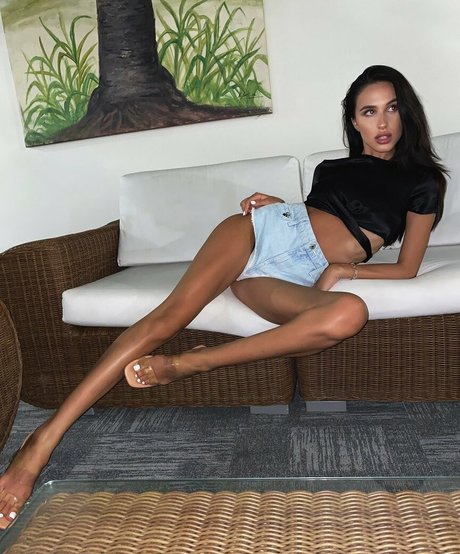 Alyssa Bounty kunst xxx galerien