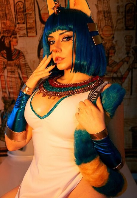 EzySummers Cosplay freie pornostar bild