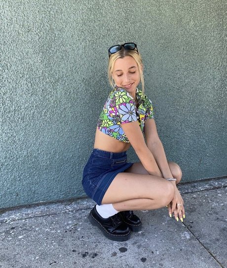 Emma Chamberlain nackt xxx bilder