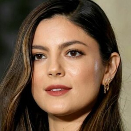 Monica Barbaro beste schöne bilder