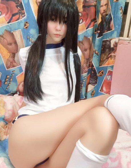 Limay Monita China erwachsene sex galerie