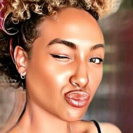 Moxie america exklusive nacktheit bilder