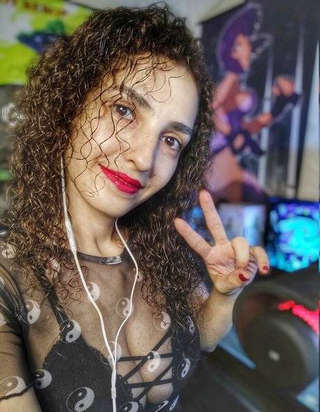 Nina Infinity freie sex galerie