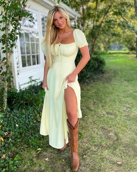 Annie Agar perfekte schöne galerien