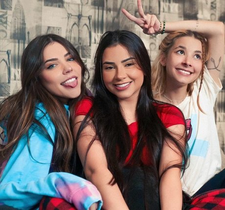 Thaiga freie nackt galerie