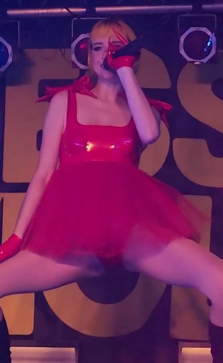 Tessa Violet top perfekte bilder