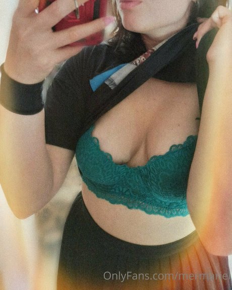 mermariel freie nacktheit foto