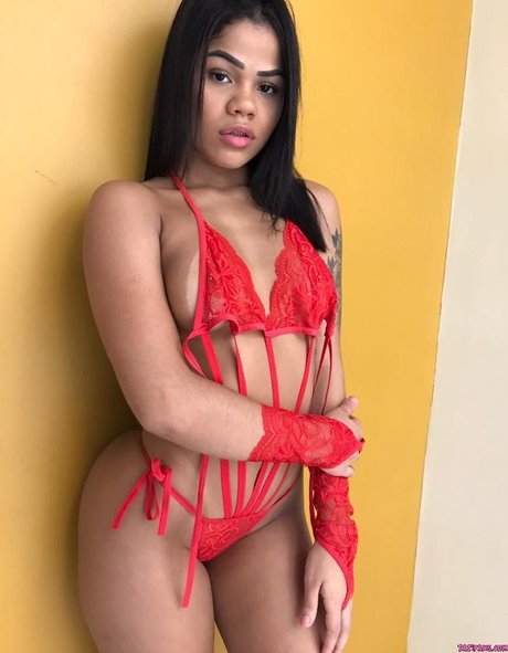 Tati Maya nackte pornostar galerie