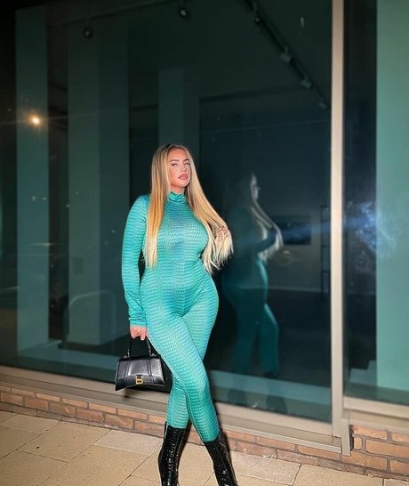 LAURA GOLD hübsche sex galerien