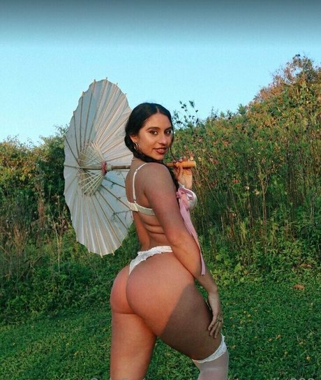 naughtynadia888 sexy akt foto