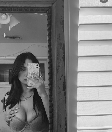 Kelly Meinhart kunst sexy foto