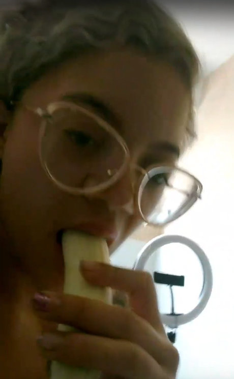 Yasmin Alves top bilder