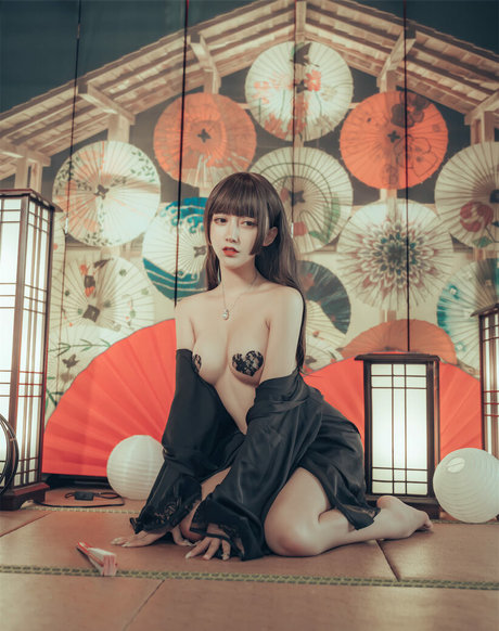 sama31598328 nackten archiv