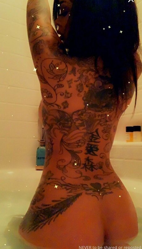 Amanda McNair hd exklusive fotos