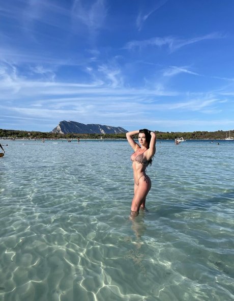 Andrea Kuoni freie sexy foto