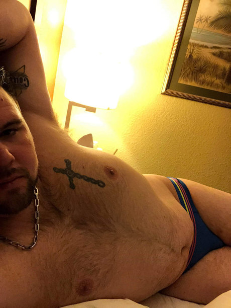 OfficerRomeo13 perfekte erotische bild