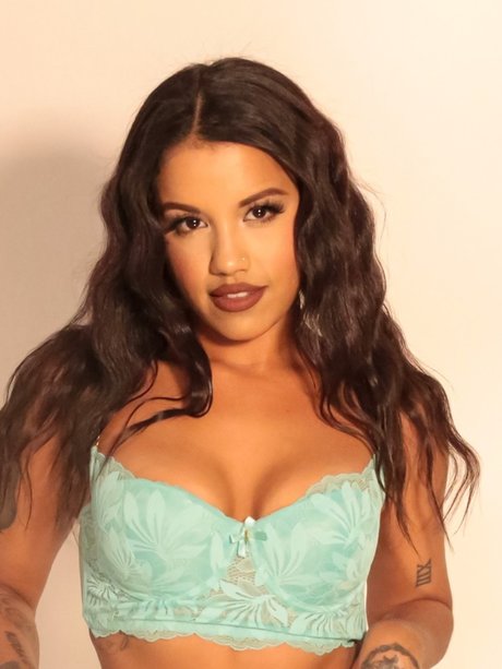 Nina White_ porno heiße foto