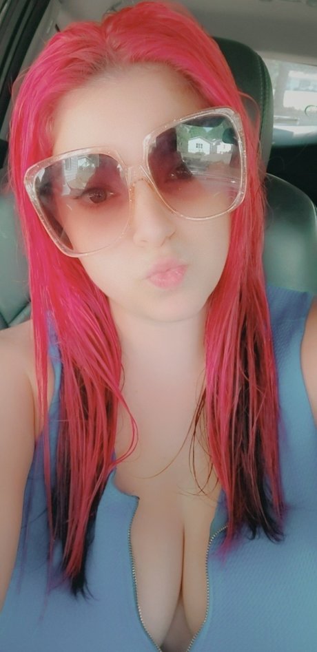 Wide open PrincessT_ exklusive pornografische galerien