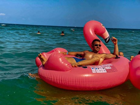 Pappa Zhan sexy nackte fotos