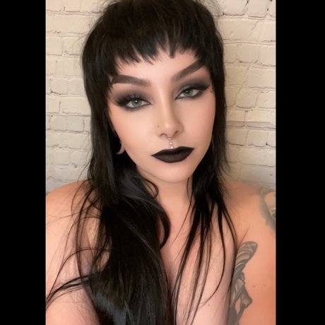 Porcelain nackt hübsche galerie