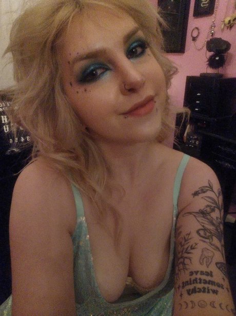 Pixie Anatomy perfekte pornographische bild