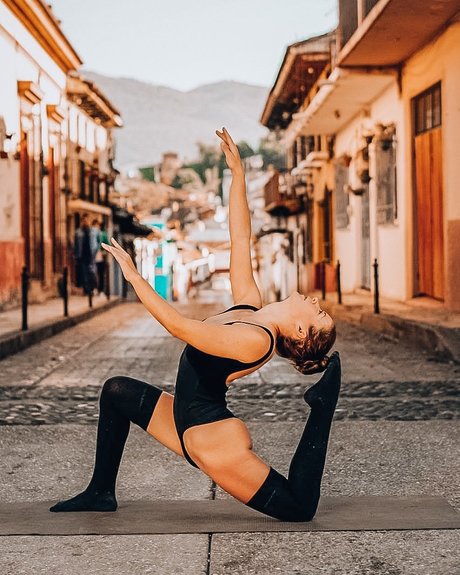 Pitu sexy akt galerien