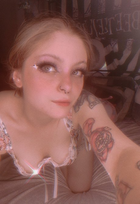 _The ghoul of your dreams_ nacktheit sexy bilder