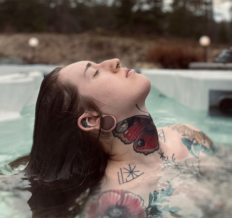 Radical Reb trans valkyrie freie akt galerien