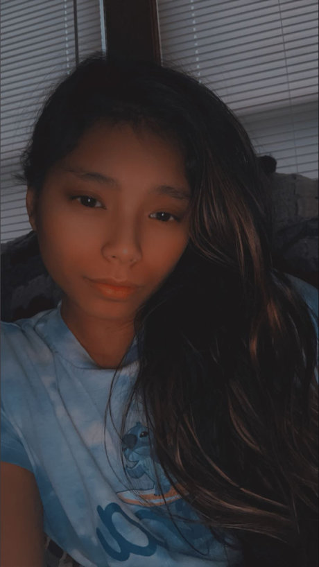 Queen Little Brat sexy nackten fotos