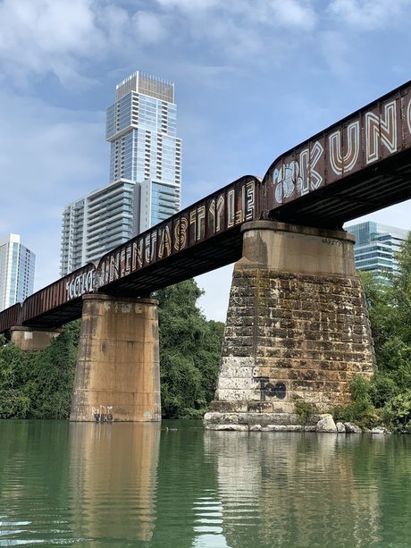 Rocky Austin sexy top fotos