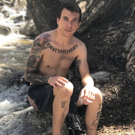 Matty Boi porno freie bilder