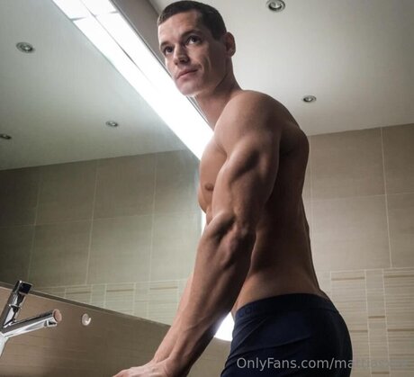 MAT AS URIBE porno erwachsene galerie