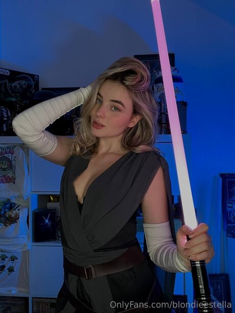 Stella Ray xxx hübsche foto