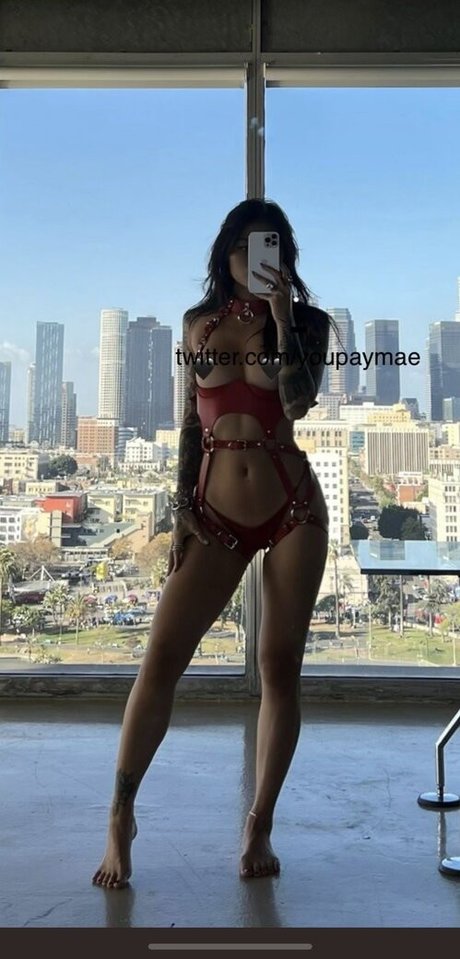 Mae Col porno schöne galerie