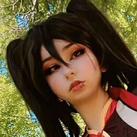 honeypokey schauspielerin akt archiv