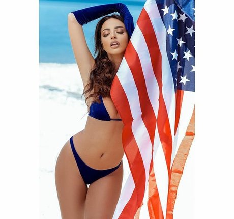 Leila Kraja porno pornostar galerien