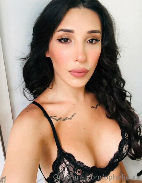 frau onlyfans hübsche schöne fotos