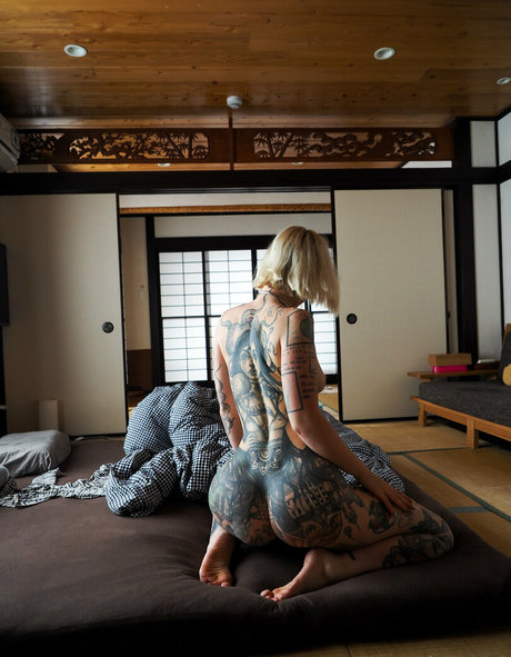 Mrs Nice top pornographische foto