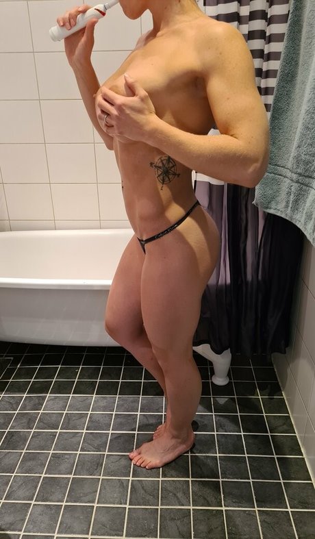 lilystrongfree top sexy galerien