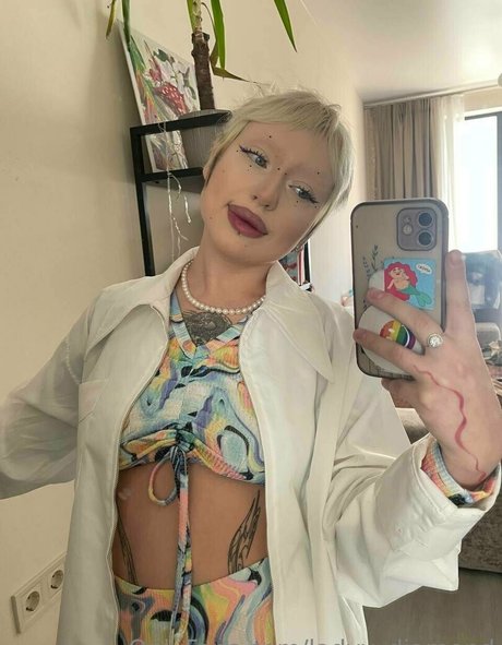 ladyy diamond schauspielerin akt archiv