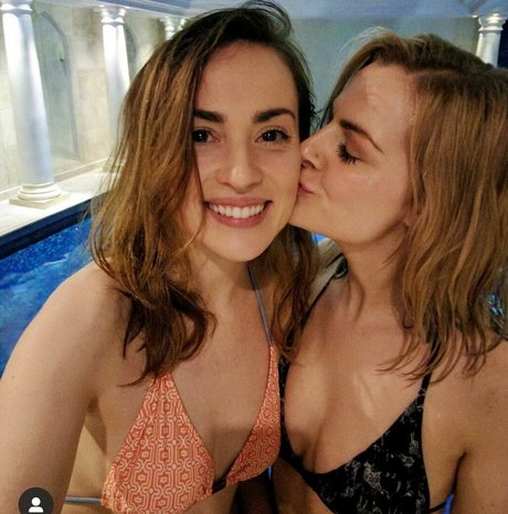 Rose And Rosie erwachsene top bilder