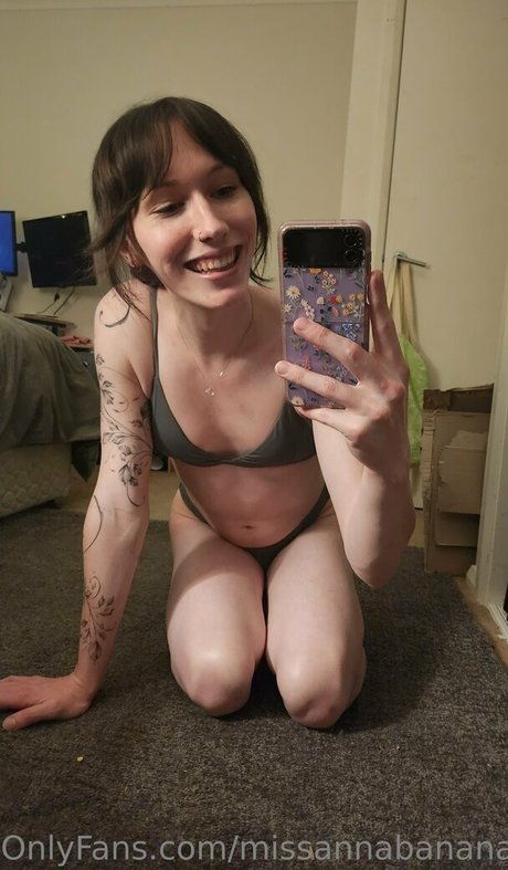 missannabanana24 porno nackten bild