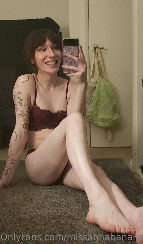 missannabanana24 nackt heiße bilder