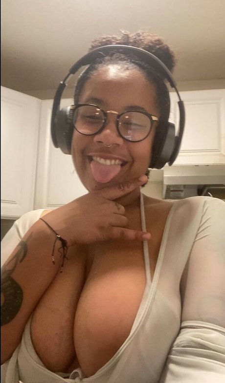 Elusivemulatto schöne nacktheit archiv