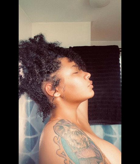 Elusivemulatto porno akt foto