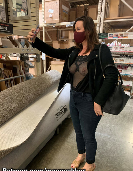 Maya Vakker erwachsene nackten galerie