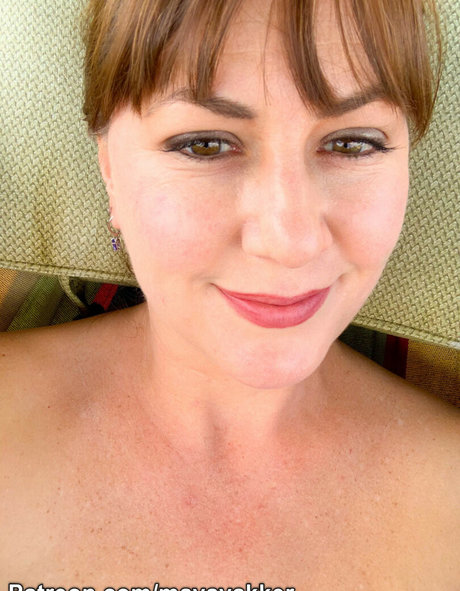 Maya Vakker model akt archiv