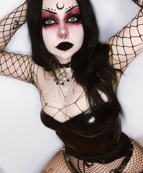 NevernaNoir erwachsene sexy galerien