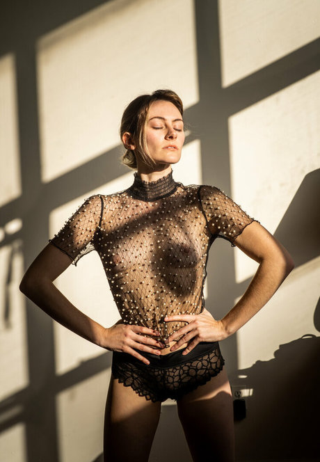 Jessie Flowers erotische schöne bilder